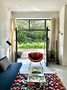 Studio in creative district, FREE parking