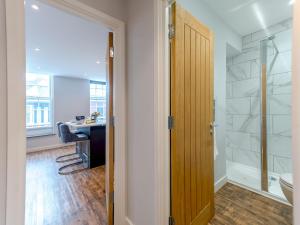 5B One bedrom Central Modern Apartment - Pass the Keys