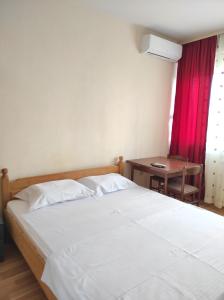 Apartment Bus Station