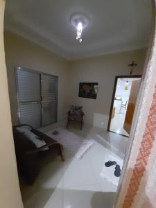 Casa Localizado no Centro de Guape MG