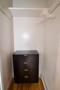 Tuk Ahoy - Sunset Suite (3B) with Shared Spaces