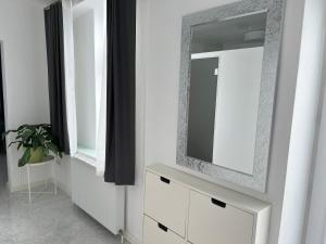 Apartment NUMBER 17