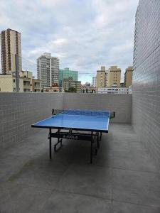 condominio clube com piscina climatizada com fechamento em vidro - Vila Caiçara - Praia Grande 4 adultos e 1 criança até 12 anos
