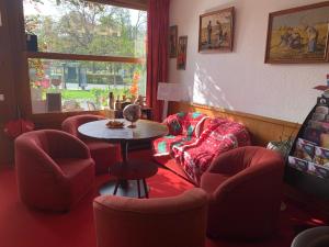 Hotels HOTEL LES MARRONNIERS : photos des chambres