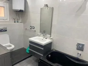 شقة مفروشة برج مكة د4 - Kafret Nassar