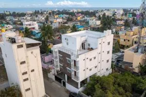 Royal Beach Service Apartment - Siruseri