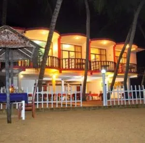 WASANA beach hotel - Pathegama