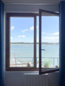 Appartements Appartement vue sur mer, plage et port de Lomener : photos des chambres