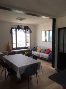 Appartements Appartement 3p 70m2, vue mer, plage et port de Lomener : photos des chambres