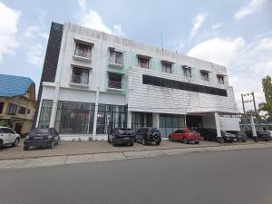 Hotel O Wisma Hamalau SyariahNearPulau Bromo Pedestrian Bridge