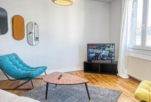 Appartements 22 Grand Appart 100m2 Fibre Parking Netflix Amazon Prime Canal Plus : Appartement Deluxe