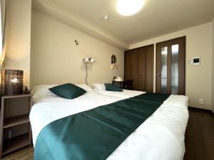 도톤보리신사이바시 지하철로 2분Jr이마미야역 도보2분 4인 CT602