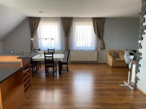 Spacious Apartment in Town Centre