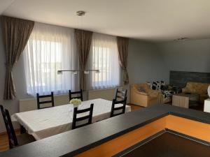 Spacious Apartment in Town Centre