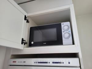 Beautiful studio - easy check-in, free parking & wifi