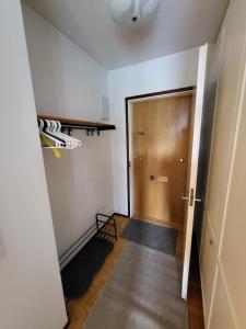 Beautiful studio - easy check-in, free parking & wifi