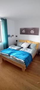 Appartement CHENILLE charmant 2 pièces plein pied avec jardin et vue magnifique