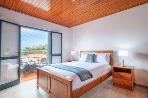 Alegrias Apartment by GALMI