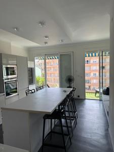 MAGNIFIQUE VUE MER F2 45 m2, parking surveillé Linge de maison inclus