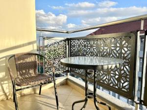 Neema Executive Suites Near Junction Mall With Balcony