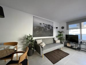 Sunny Cozy & Pretty Penthouse in Central SC