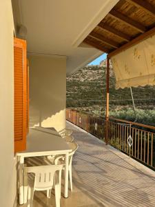 OGERA Greek resort house in the mountains