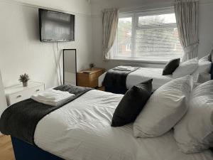 Dinizia, 2 bedrooms, sleeps 5