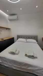 Karanxhas room