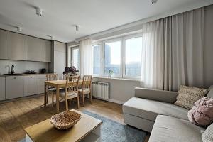 Metropolitan Heaven Apartment Emilii Plater 55