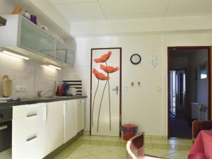 Cozy Chalet in Dolní Brusnice with Swimming Pool