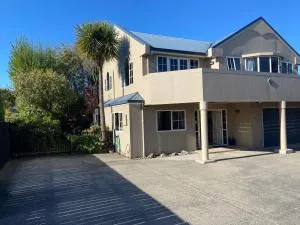 The Ground Floor Guest Suite - Taieri Mouth