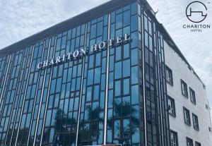 Chariton Hotel Skudai Kiri