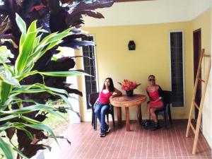 ACACIAS Cottages with Starlink Wifi