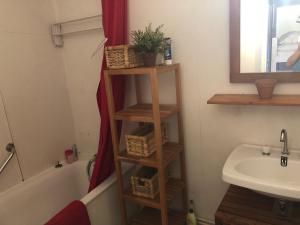 Studio cabine lumineux avec balcon à Villard-de-Lans - FR-1-515-185