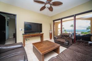202 C - Apartment in first line of beach with direct access to the beach