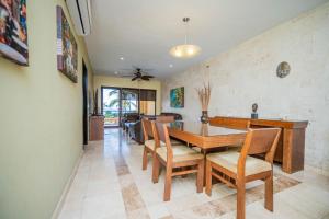 202 C - Apartment in first line of beach with direct access to the beach