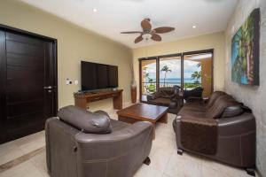 202 C - Apartment in first line of beach with direct access to the beach