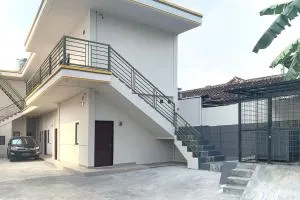 Urbanview Hotel Juanda Kota Agung by RedDoorz - Kotabatu