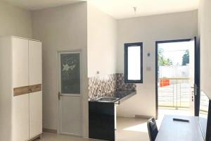 Urbanview Hotel Juanda Kota Agung by RedDoorz