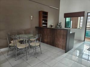 Junes Homestay@ Puteri Wangsa near Aeon & IKEA