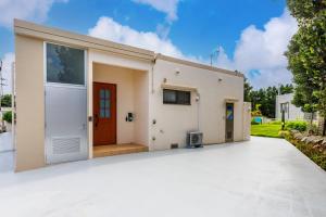 BBQ可能 瀬底ビーチまで2分 広々とした庭園a スターハウス