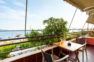 Grand Luxury Apartment Seafront Kalamata