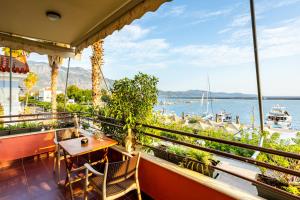 Grand Luxury Apartment Seafront Kalamata