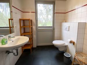 Ferienhaus Wiesengeflüster E2 - nur 3 Gehminuten zur Müritz und mit Sauna