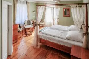 Schloss Neckarbischofsheim - Bargen