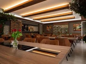 ELITE HOTEL Nová Dubnica - Pominovec