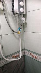 THE MANSION - 24-HOUR Near AirPort Hostel 4 Backpackers