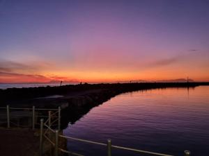 Cape Town, Sea Point, Beautiful 2 Bedroom Apartment @Tucked Away