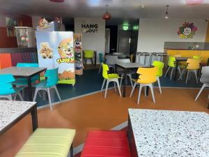 FV006 NALONGOS HOLIDAY HOME