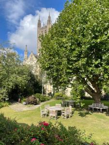Canterbury Cathedral Lodge